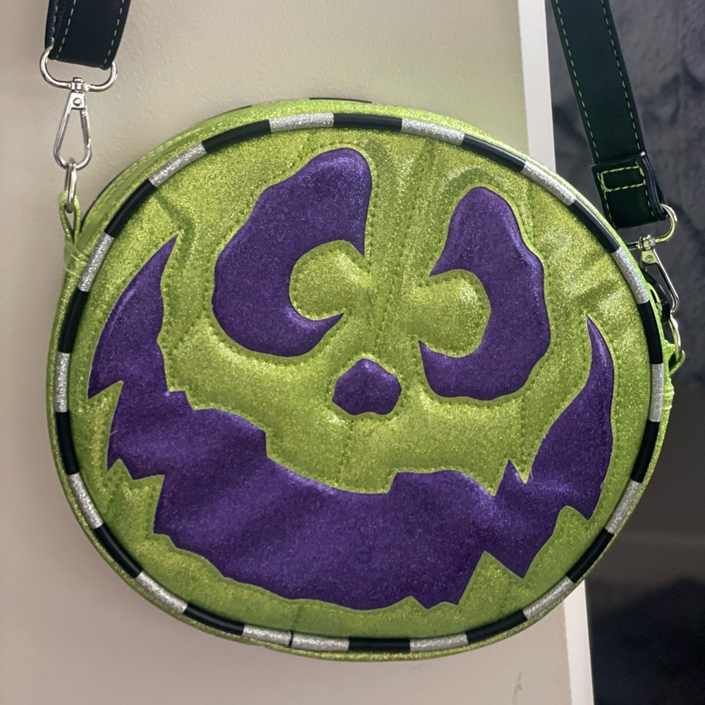 Love Pain and Stitches x Monster Posse Purse Bag Pumpkin Kult Halloween Glitter